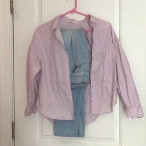 Purple button up and skinny jeans combo